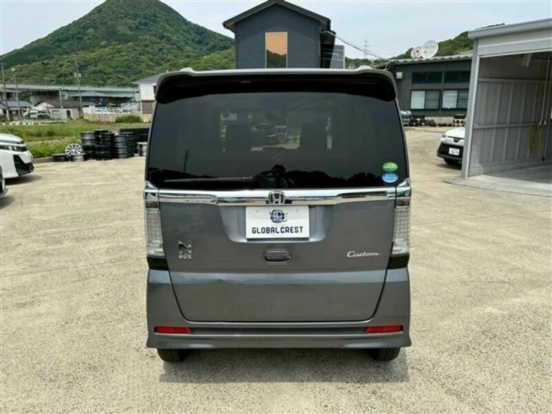 N BOX CUSTOM