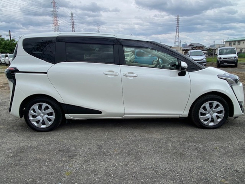 SIENTA-7
