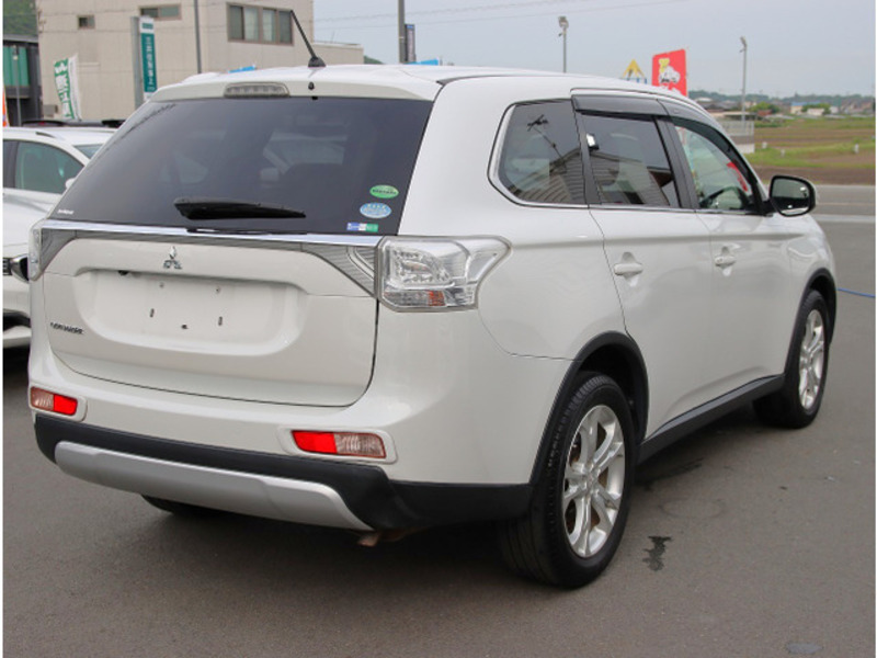 OUTLANDER