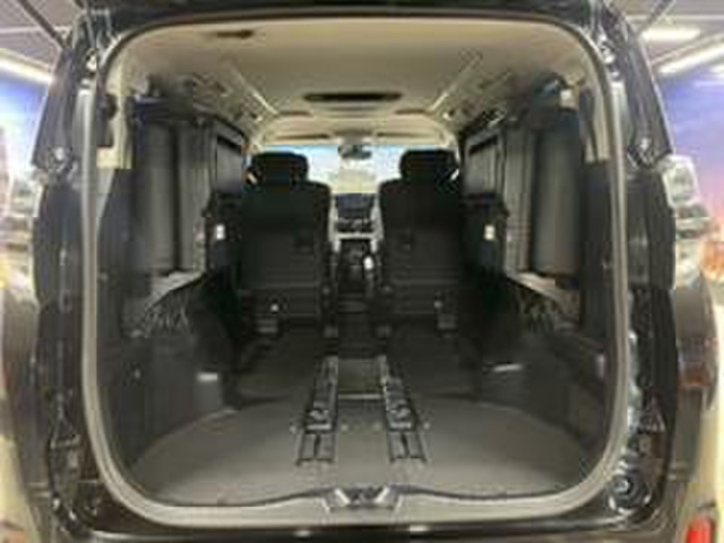 VELLFIRE-17