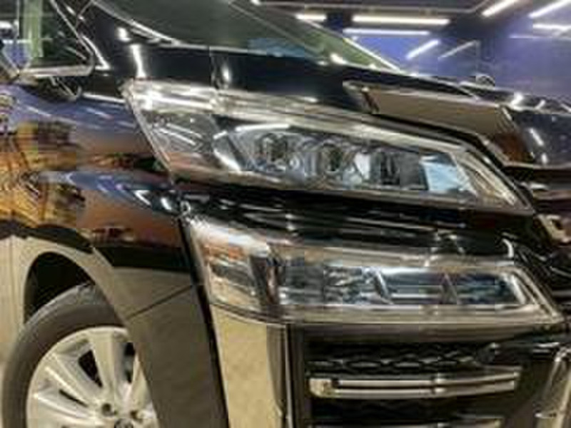 VELLFIRE-13
