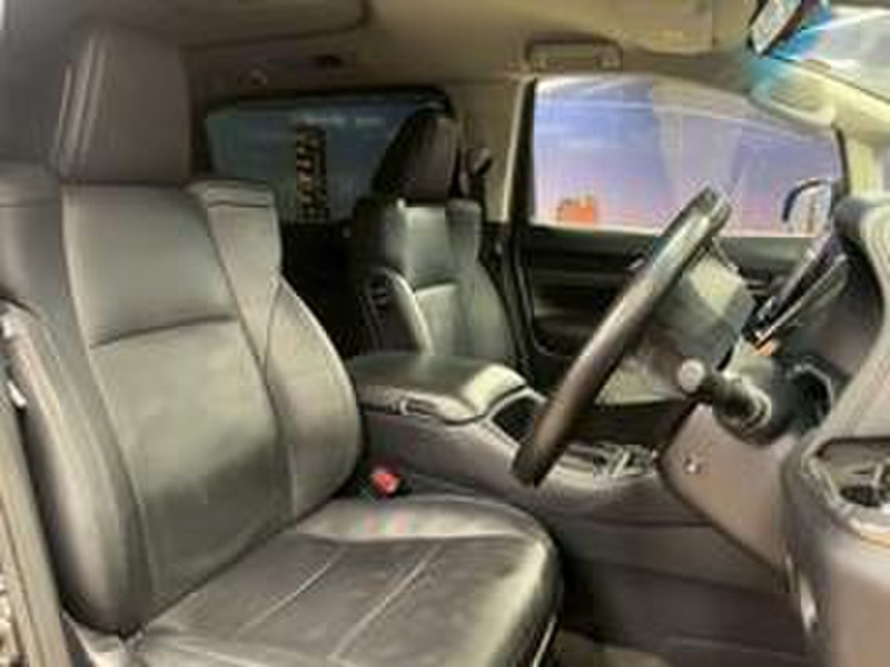 VELLFIRE-18