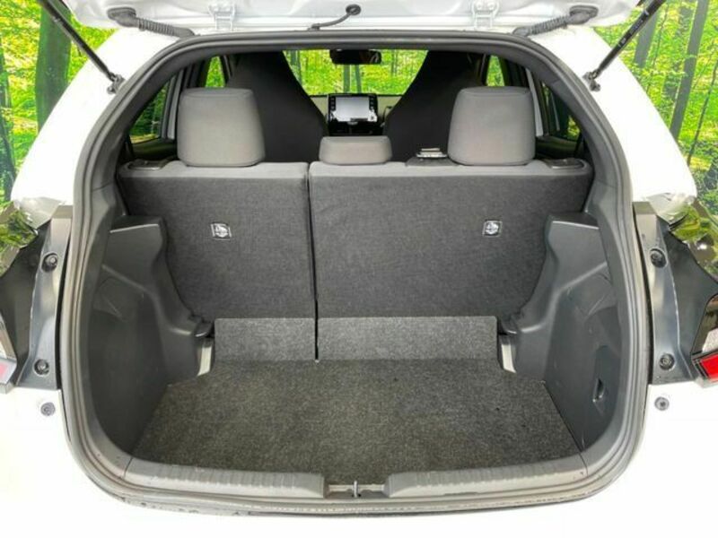 YARIS-10