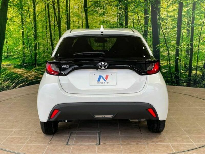 YARIS-15