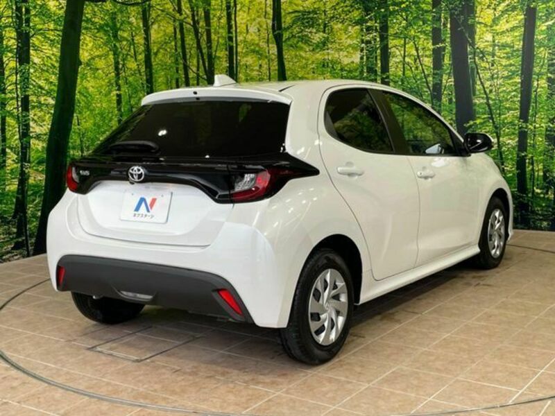 YARIS-17