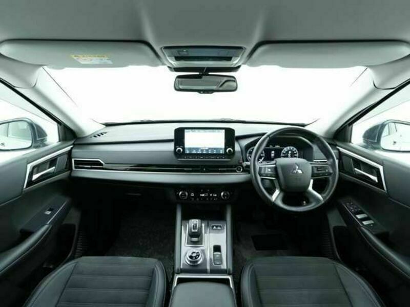 OUTLANDER PHEV-4
