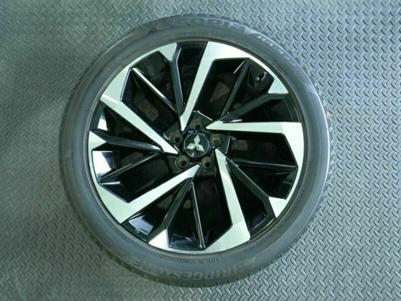 OUTLANDER PHEV-15