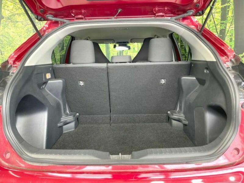YARIS CROSS