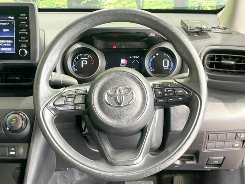 YARIS CROSS