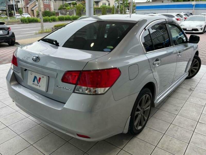 LEGACY B4