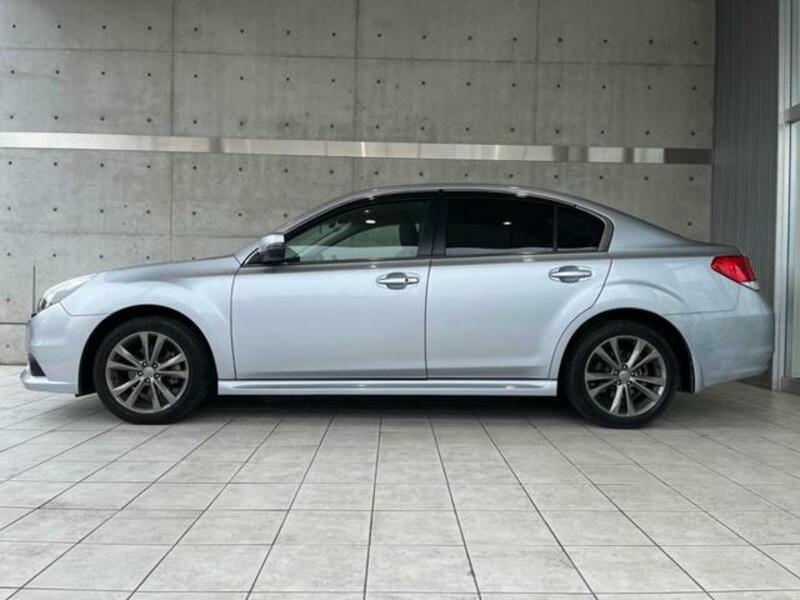 LEGACY B4