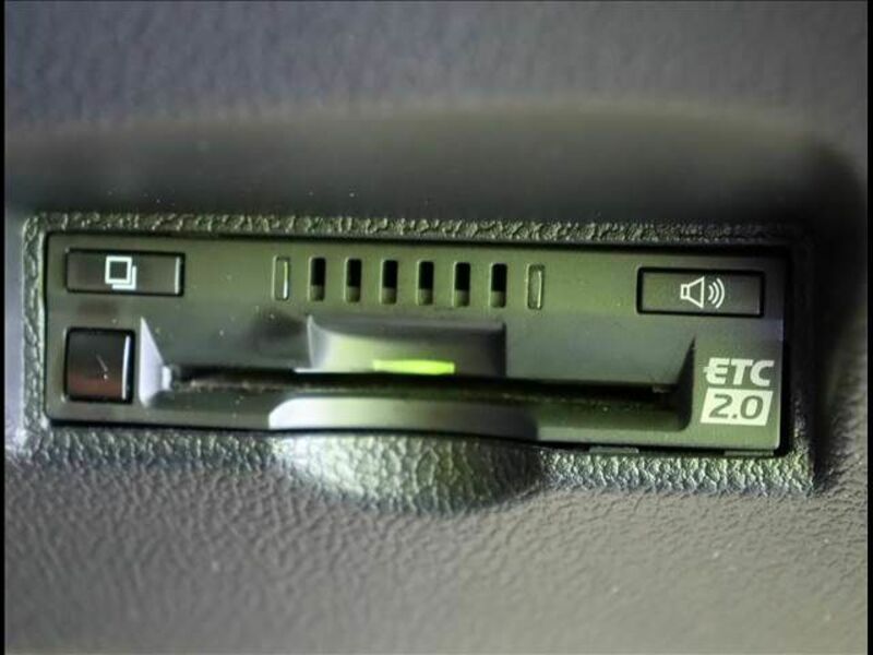 PRIUS-6
