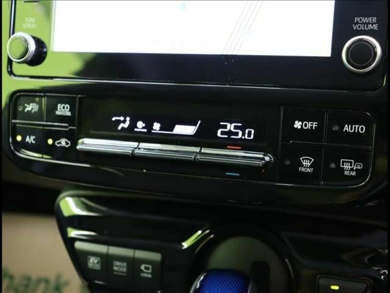 PRIUS-8