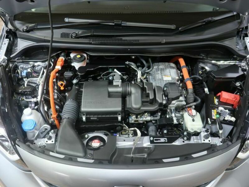 FIT HYBRID