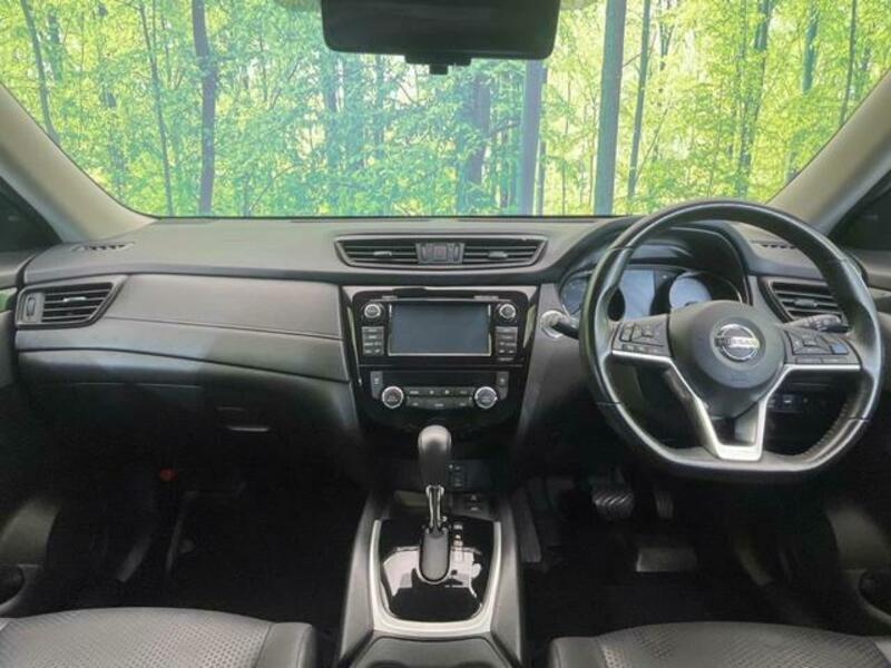 X-TRAIL-1