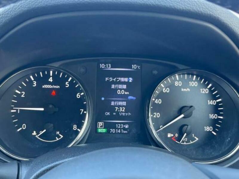X-TRAIL-11