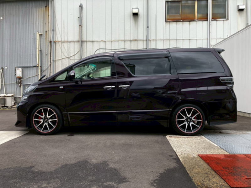 VELLFIRE-7