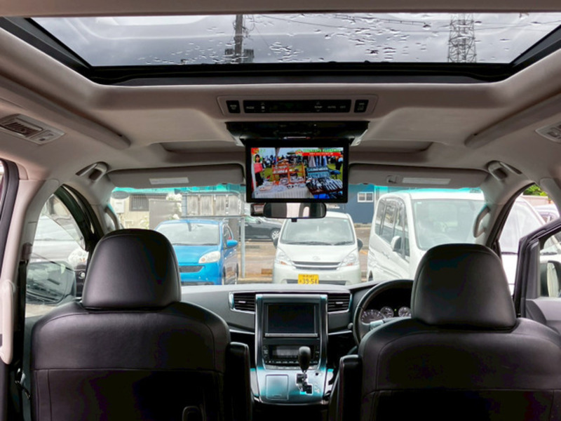 VELLFIRE-9