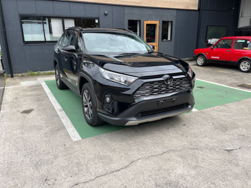 RAV4