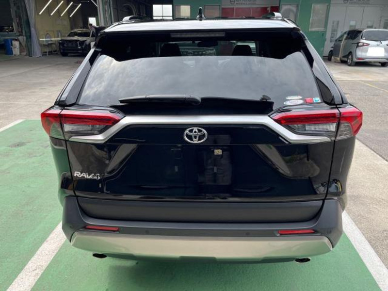 RAV4