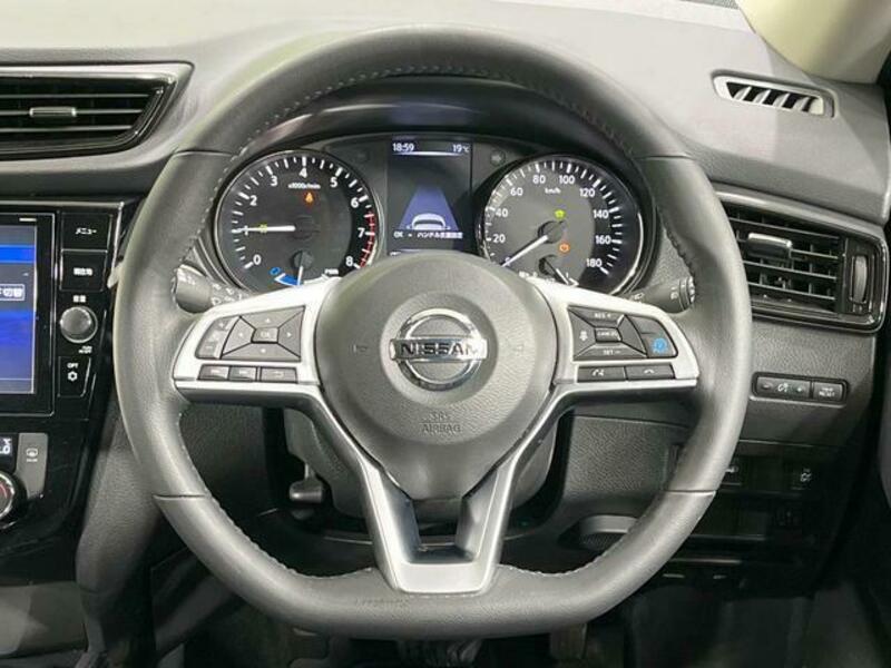 X-TRAIL-10