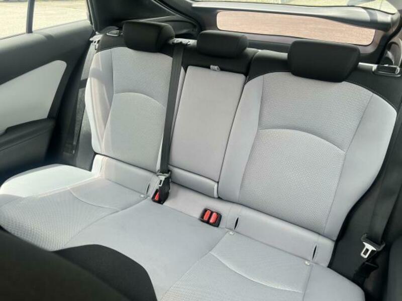 PRIUS-6