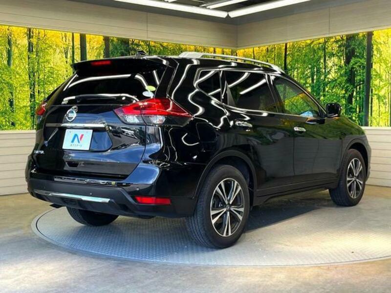 X-TRAIL-17