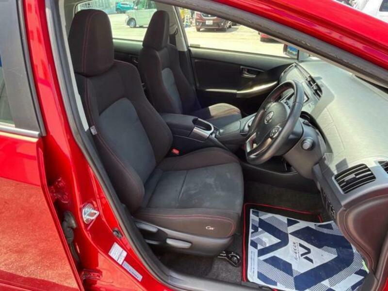 PRIUS-8