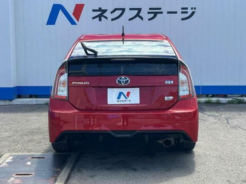 PRIUS-12