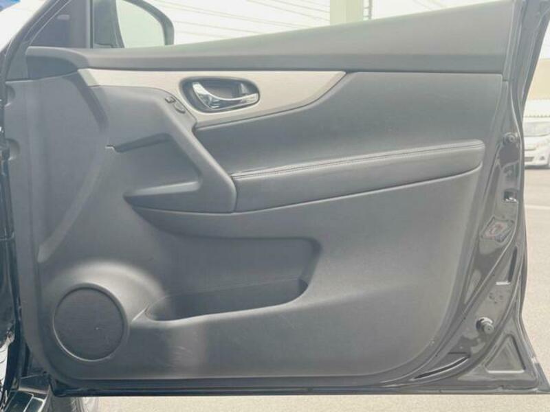 X-TRAIL-19