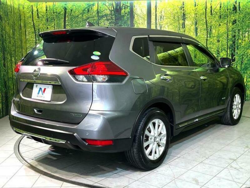 X-TRAIL-16