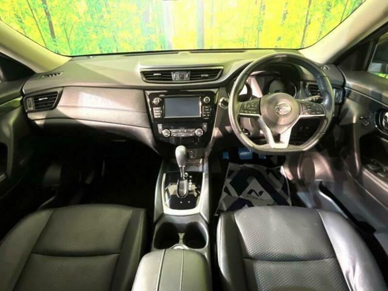 X-TRAIL-1