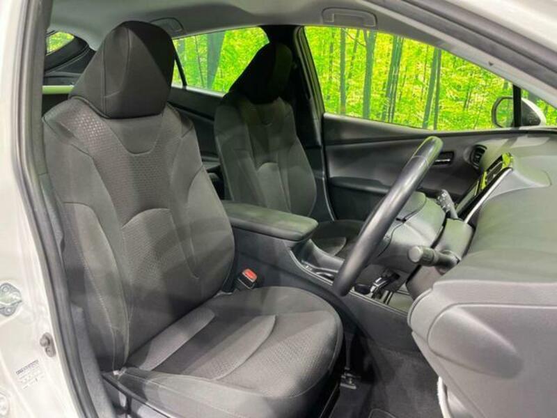 PRIUS-8