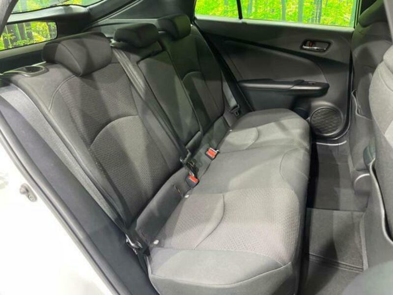 PRIUS-9
