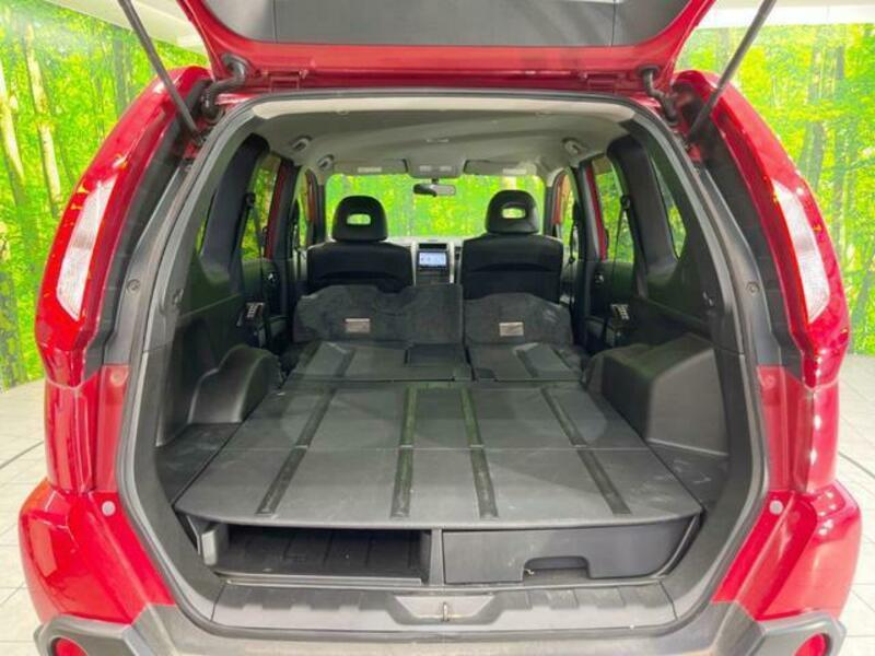 X-TRAIL-9