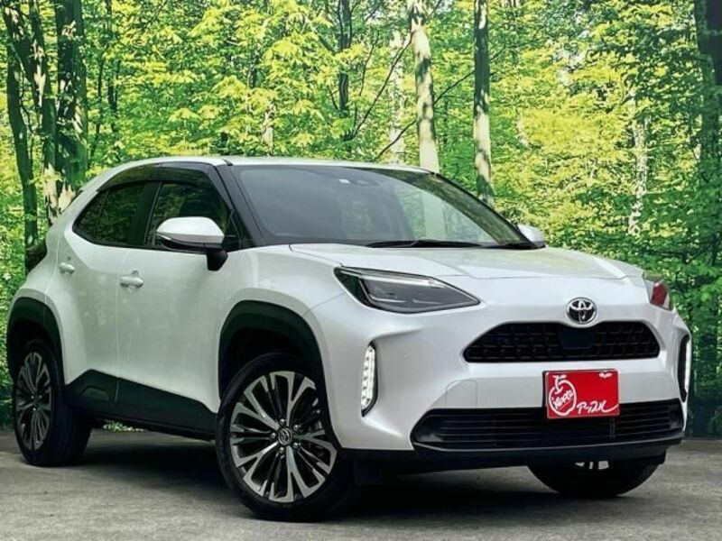YARIS CROSS