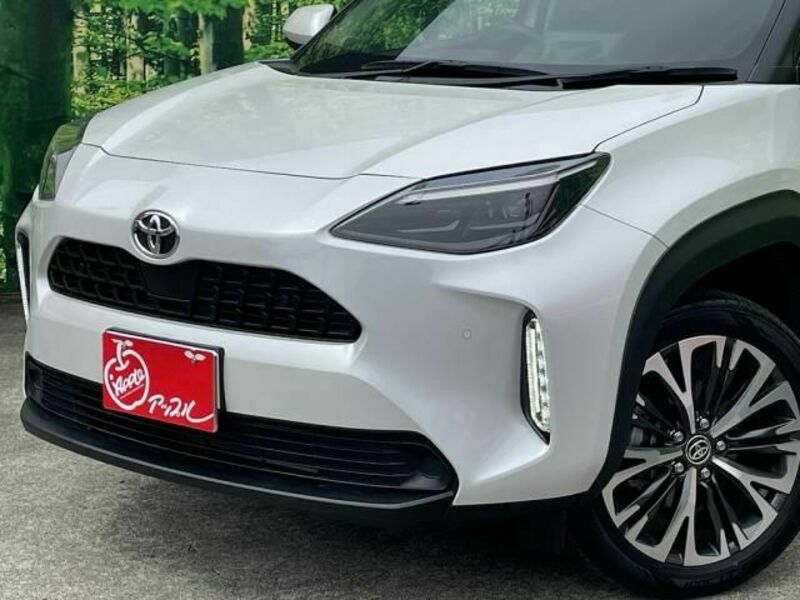 YARIS CROSS