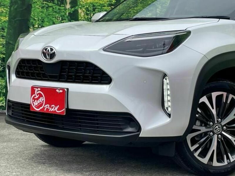 YARIS CROSS