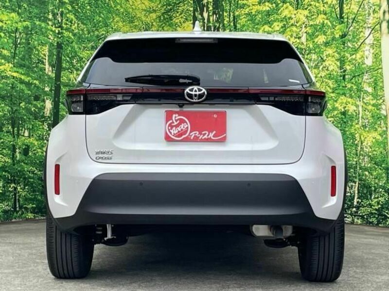 YARIS CROSS