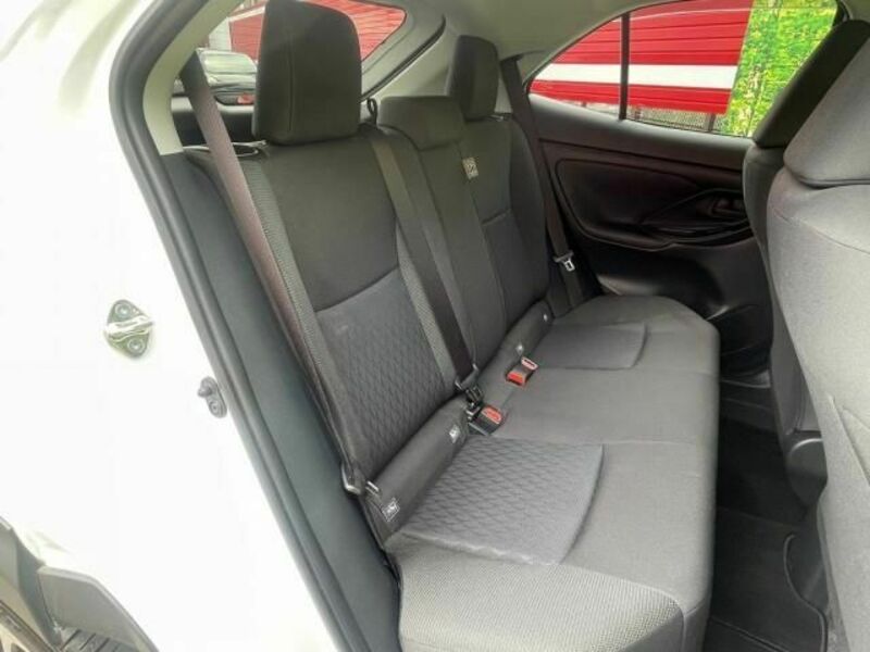 YARIS CROSS