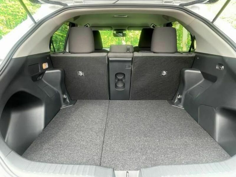 YARIS CROSS