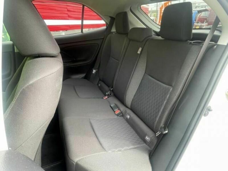 YARIS CROSS