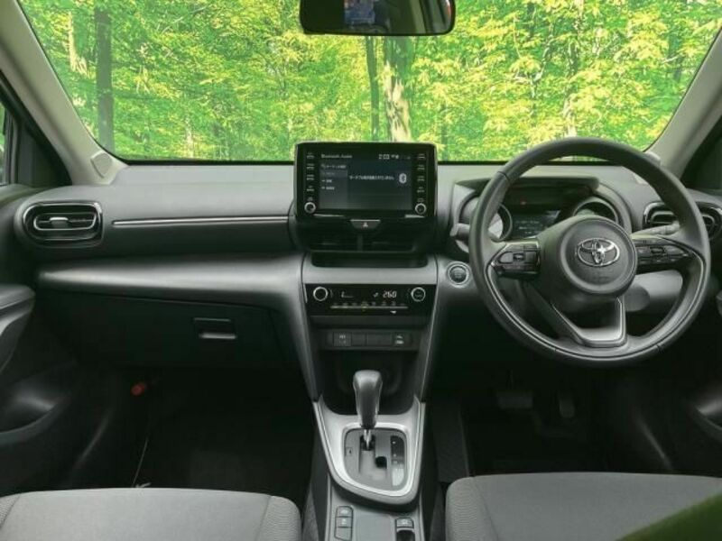 YARIS CROSS