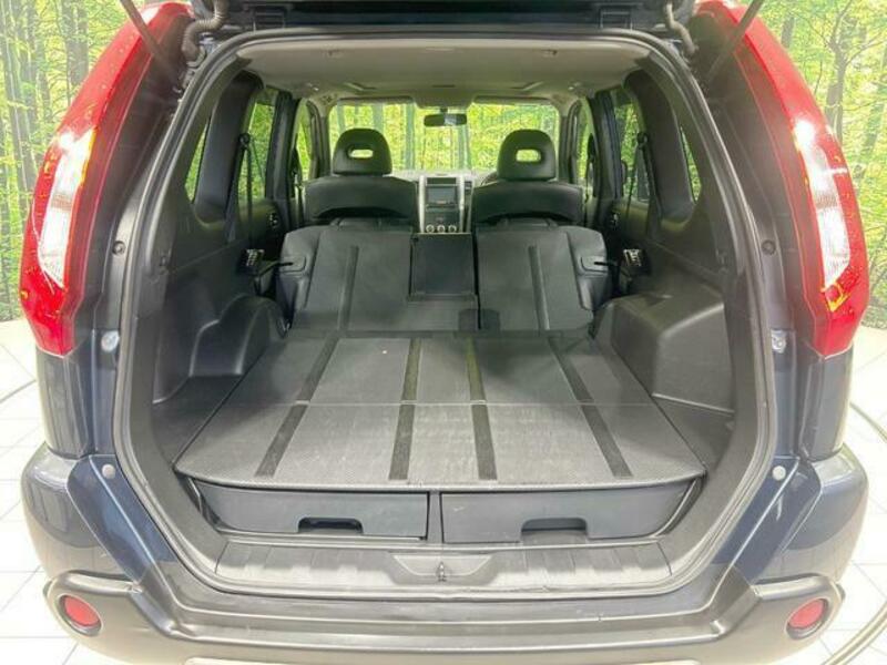 X-TRAIL-9