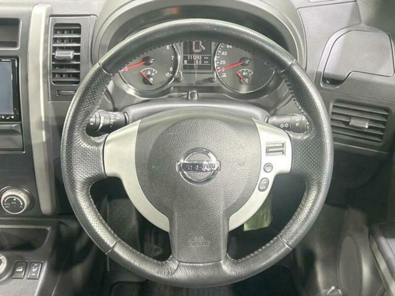X-TRAIL-10