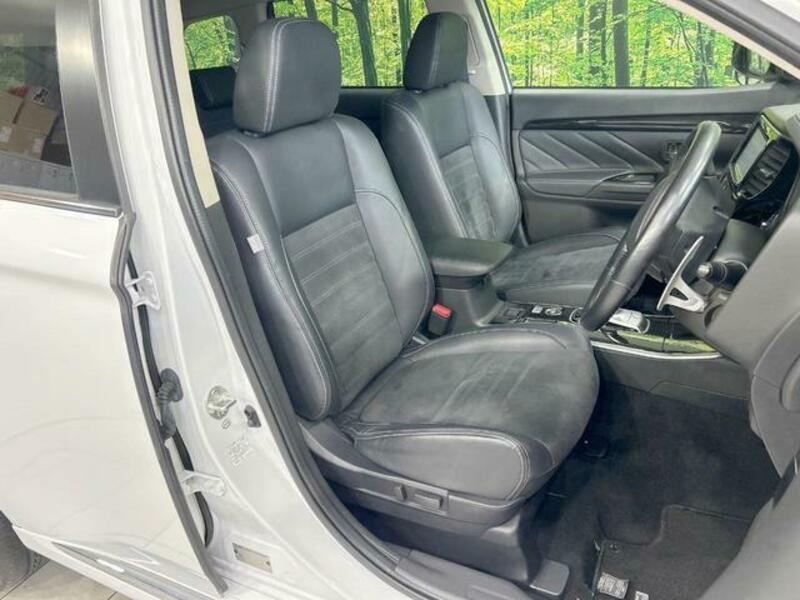 OUTLANDER PHEV