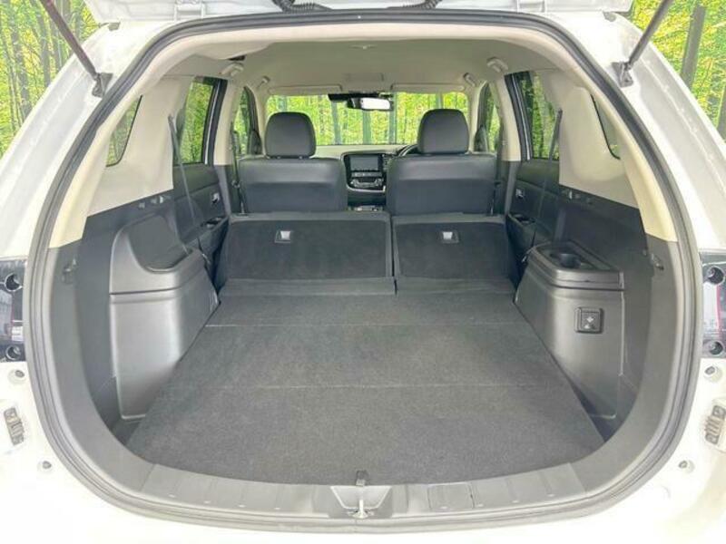 OUTLANDER PHEV