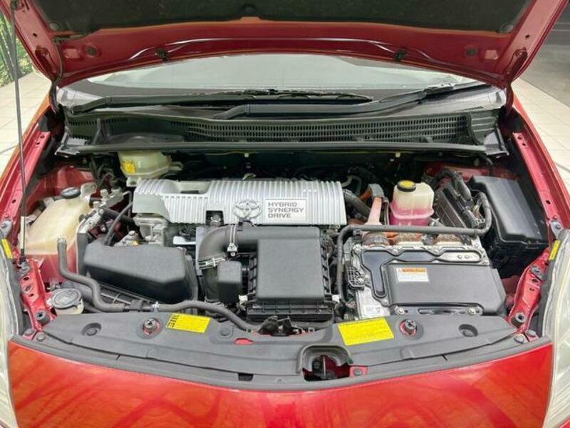 PRIUS-17