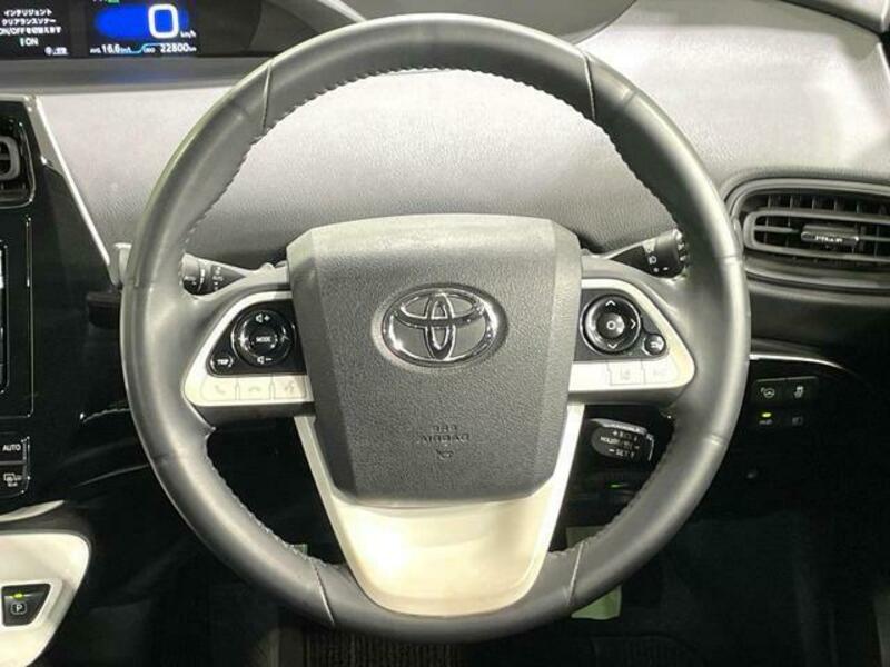 PRIUS-10