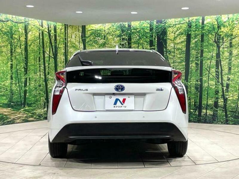 PRIUS-14